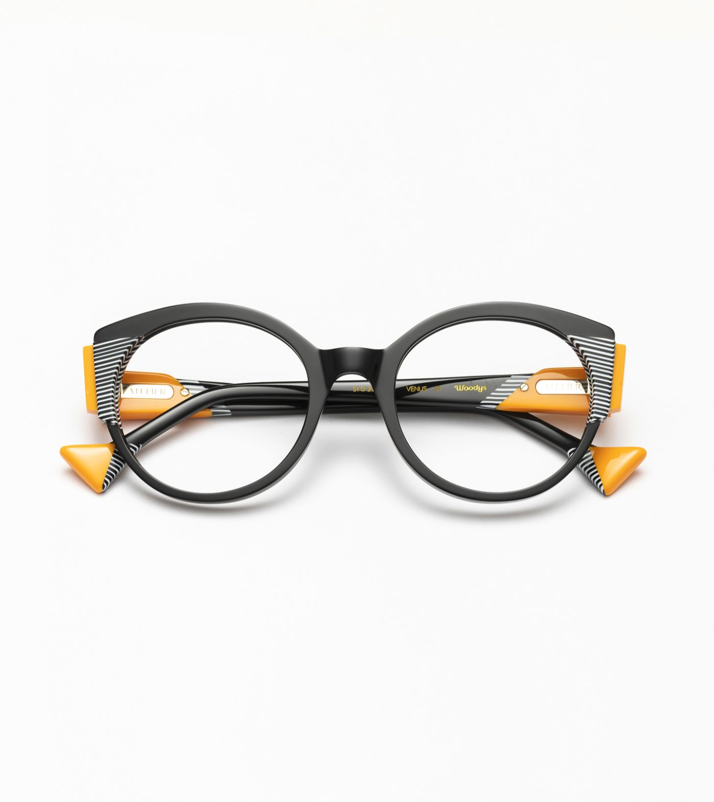 Venus C01 Black