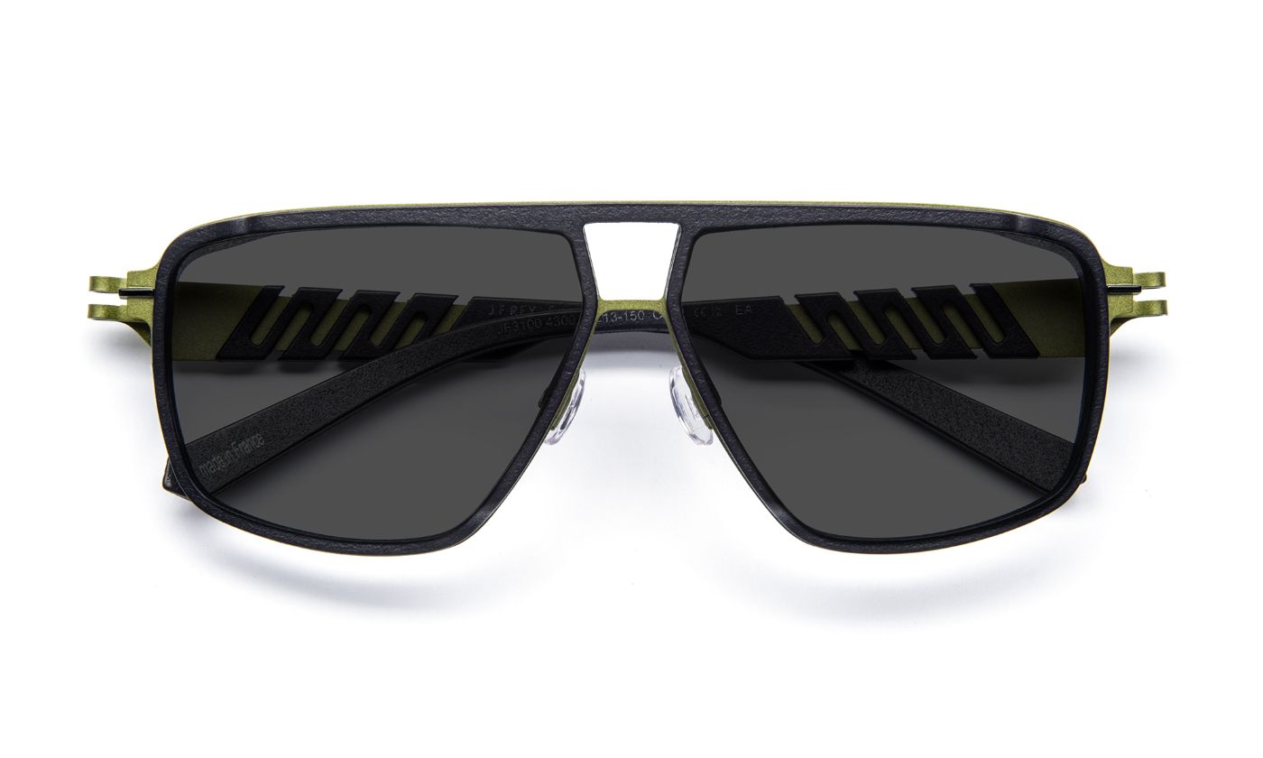 JF3100 C4300 Black/Khaki Vgd
