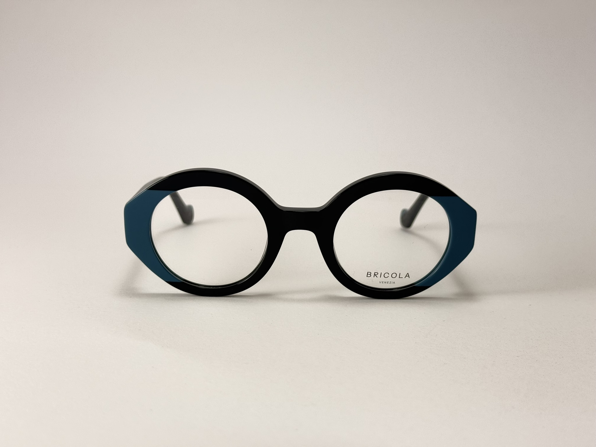 Alvise C01 Black