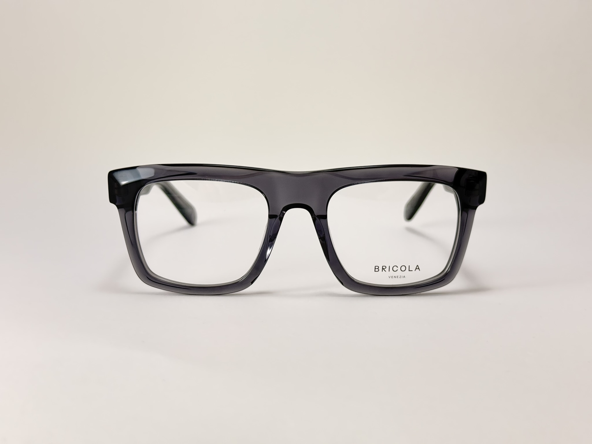 Biennale C03 Grey