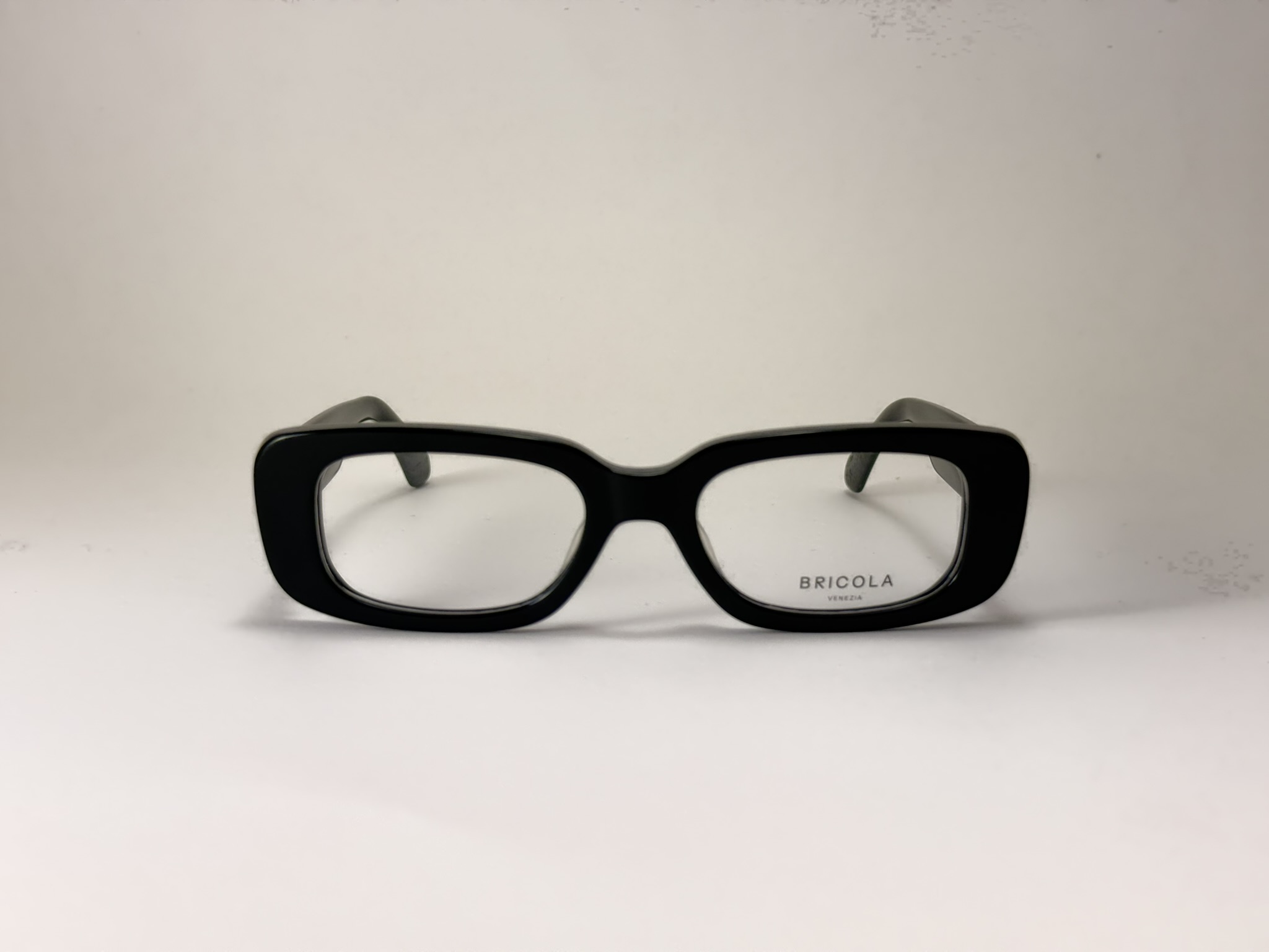 Camin C01 Black