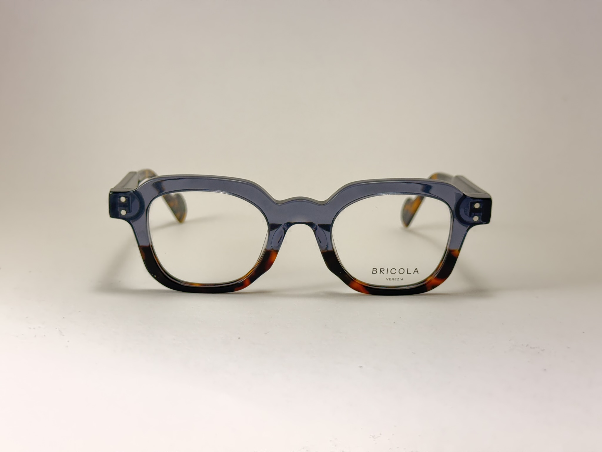 Celestia C02 Grey